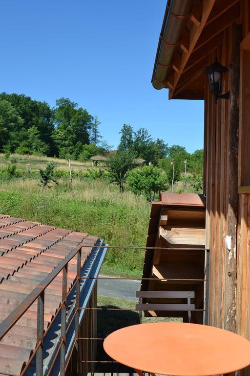 La Ferme De Cagnolle Hotel Saint-Amand-de-Belves Exterior photo